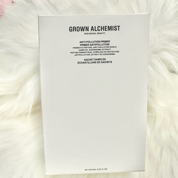 Grown Alchemist Primer | 50 Pre-Portioned 2.0 mL Sachets | Travel Friendly - Picture 2 of 4